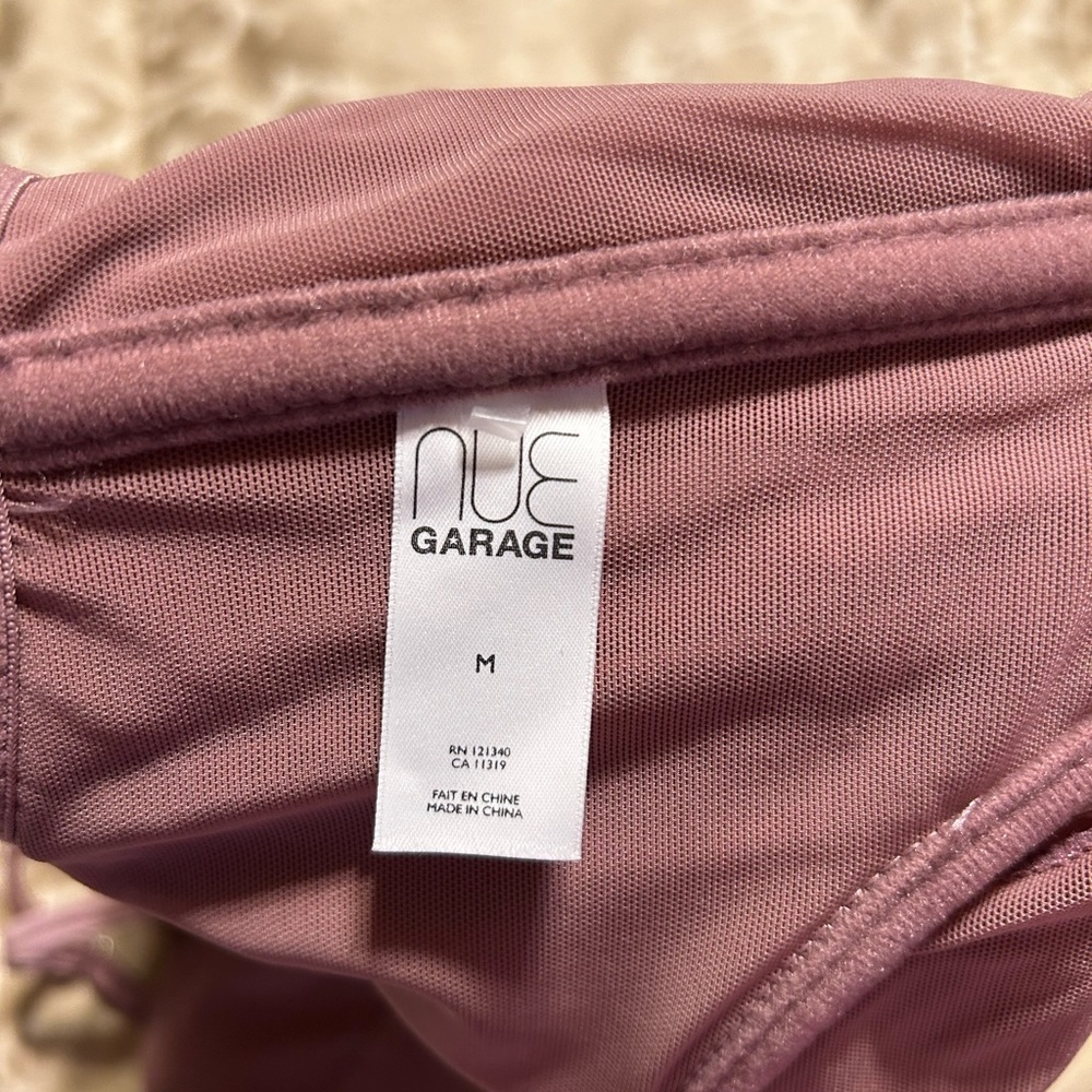Garage pink corset size medium - Picture 3 of 3
